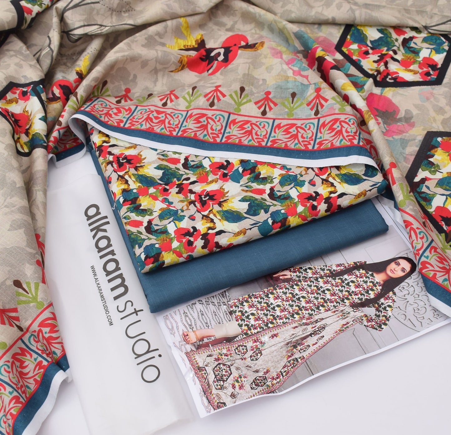 3pc Khaddar Alkaram-AS025