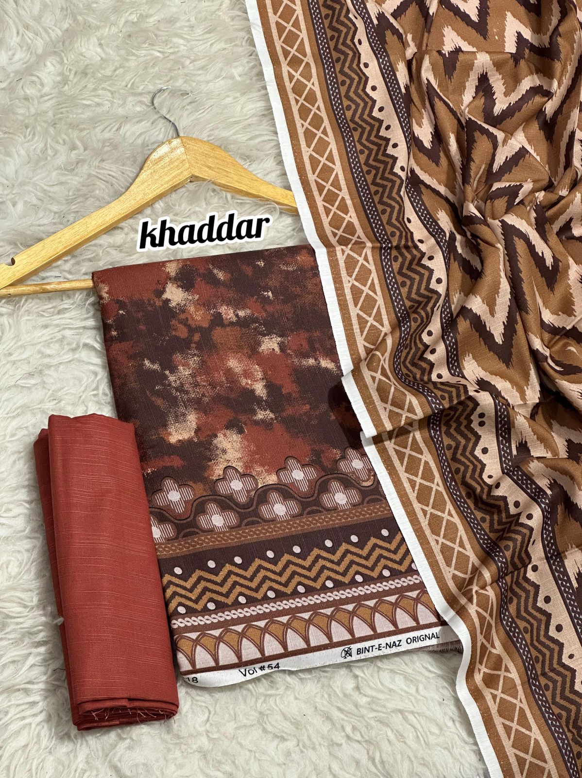 3pc Khaddar Bint e Naaz-ZI007