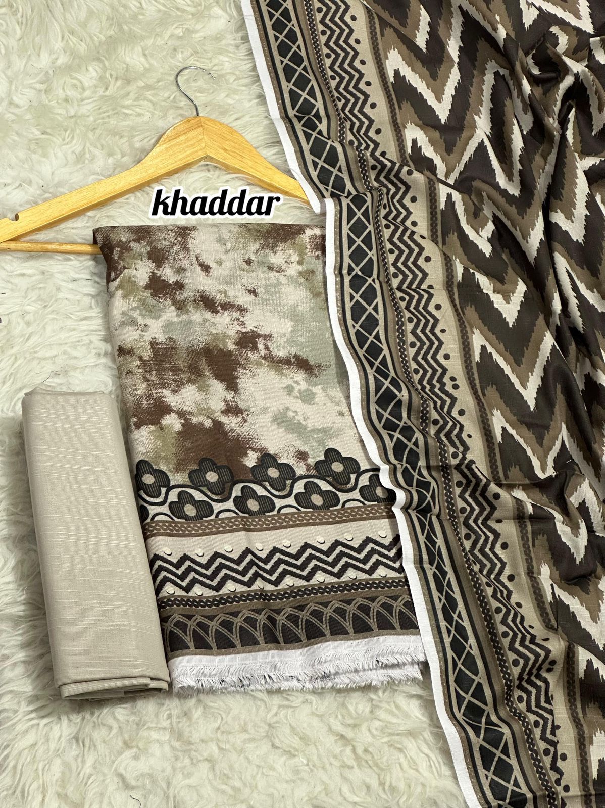 3pc Khaddar Bint e Naaz-ZI005